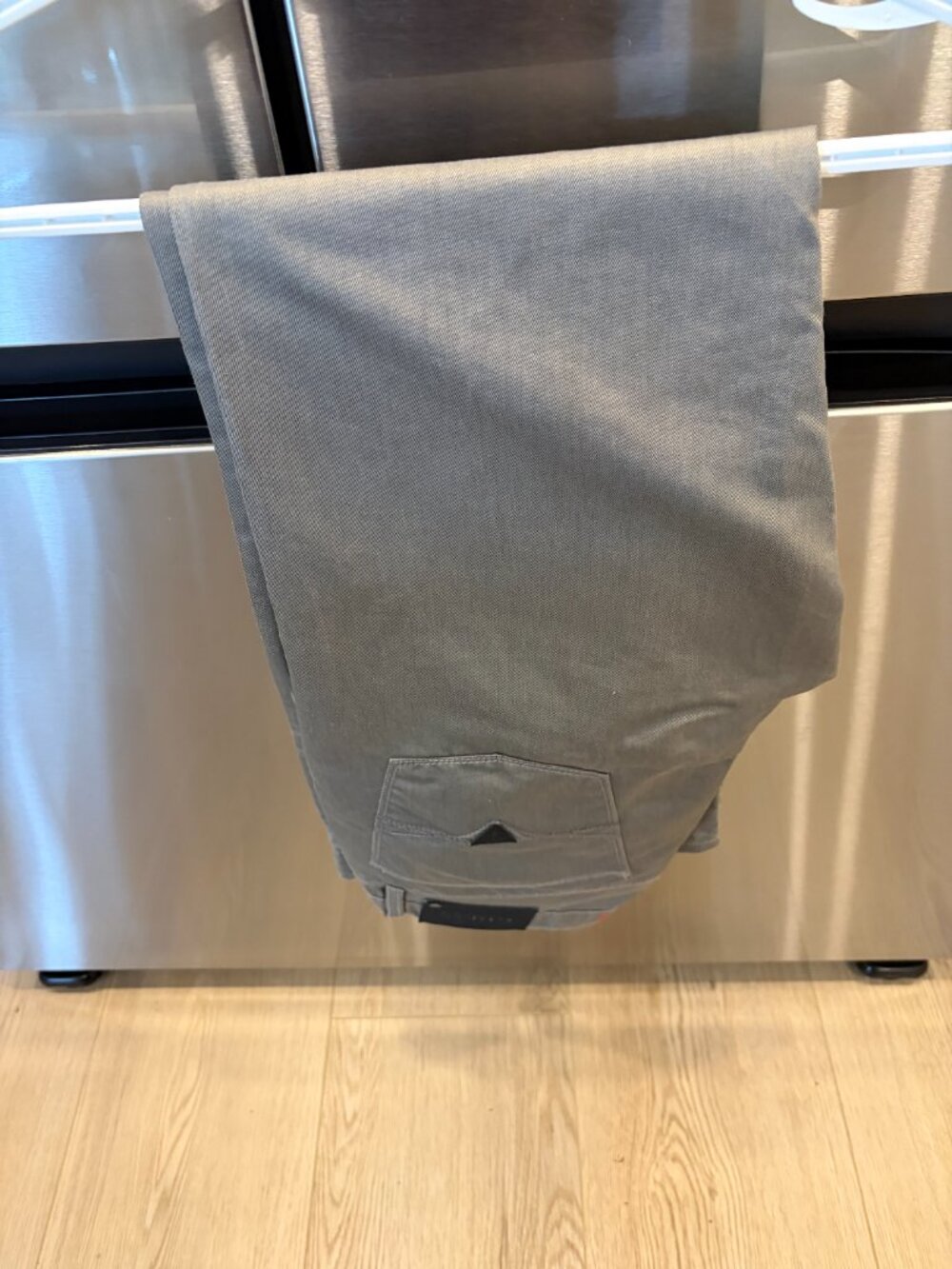 Guess Dress Pants - Picture 4 of 5